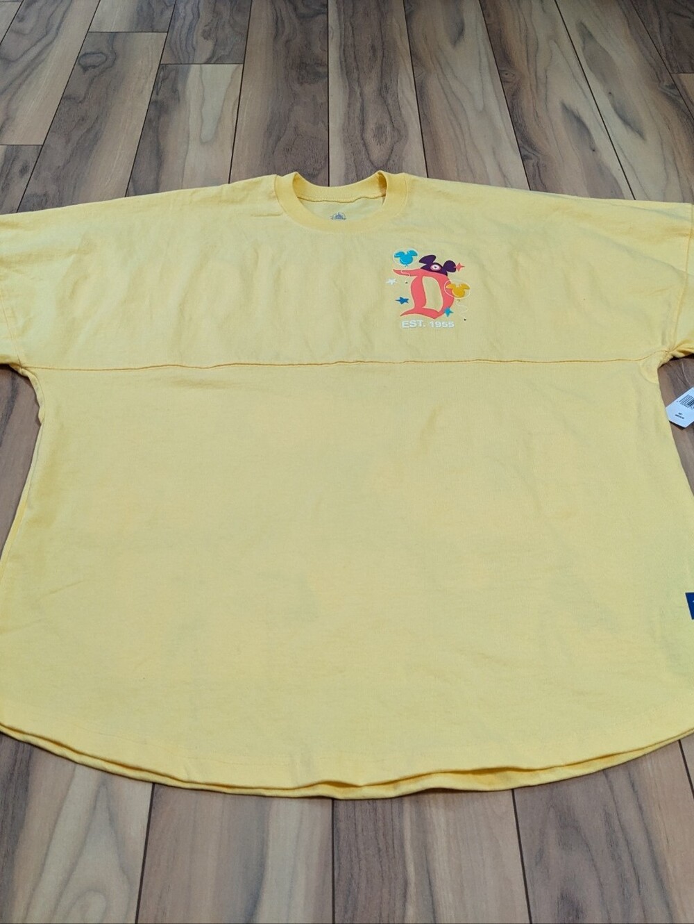 NWT! Disneyland Play In The Parks Spirit Jersey In Yellow Size M - Picture 6 of 15